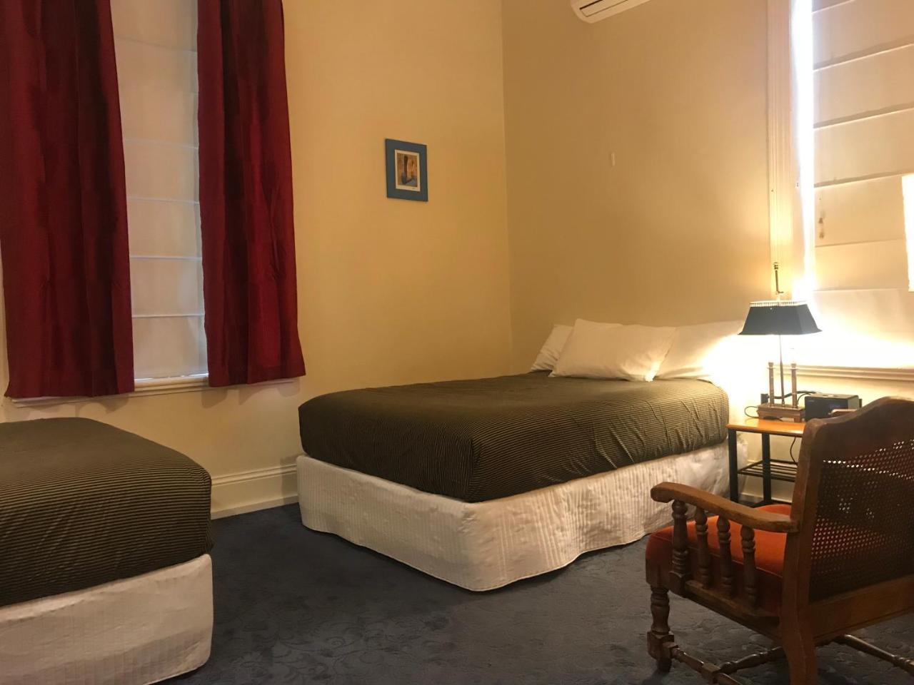 Terrace Central B&B Hotel Fremantle Oda fotoğraf